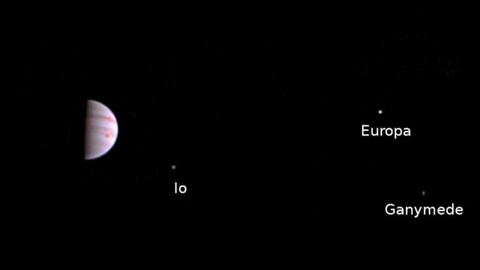 Juno sends back first image from Jupiter