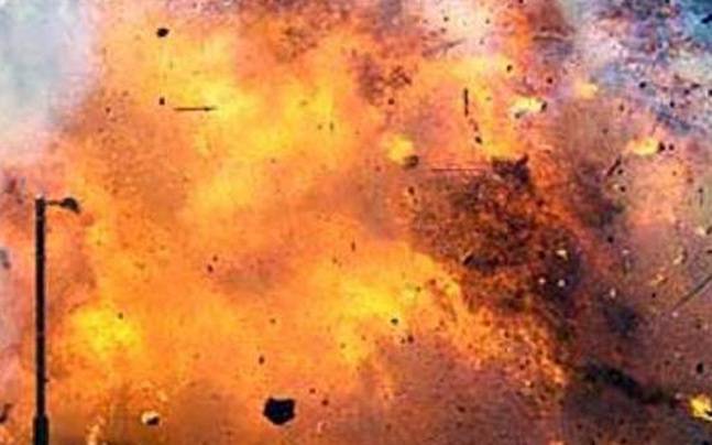 सिरहास्थित जिल्ला मालपोत कार्यालयमा बम विस्फोट