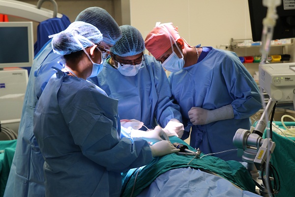बिराटनगरको नोबेल अस्पतालमा गरियो सफलतापूर्वक विश्वकै दुर्लभ र जटिल शल्यक्रिया
