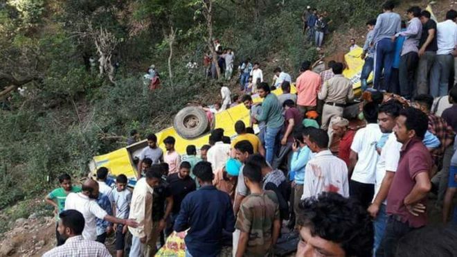 भारतको हिमाञ्चल प्रदेशमा स्कुल बस दुर्घटना, २७ को मृत्यु