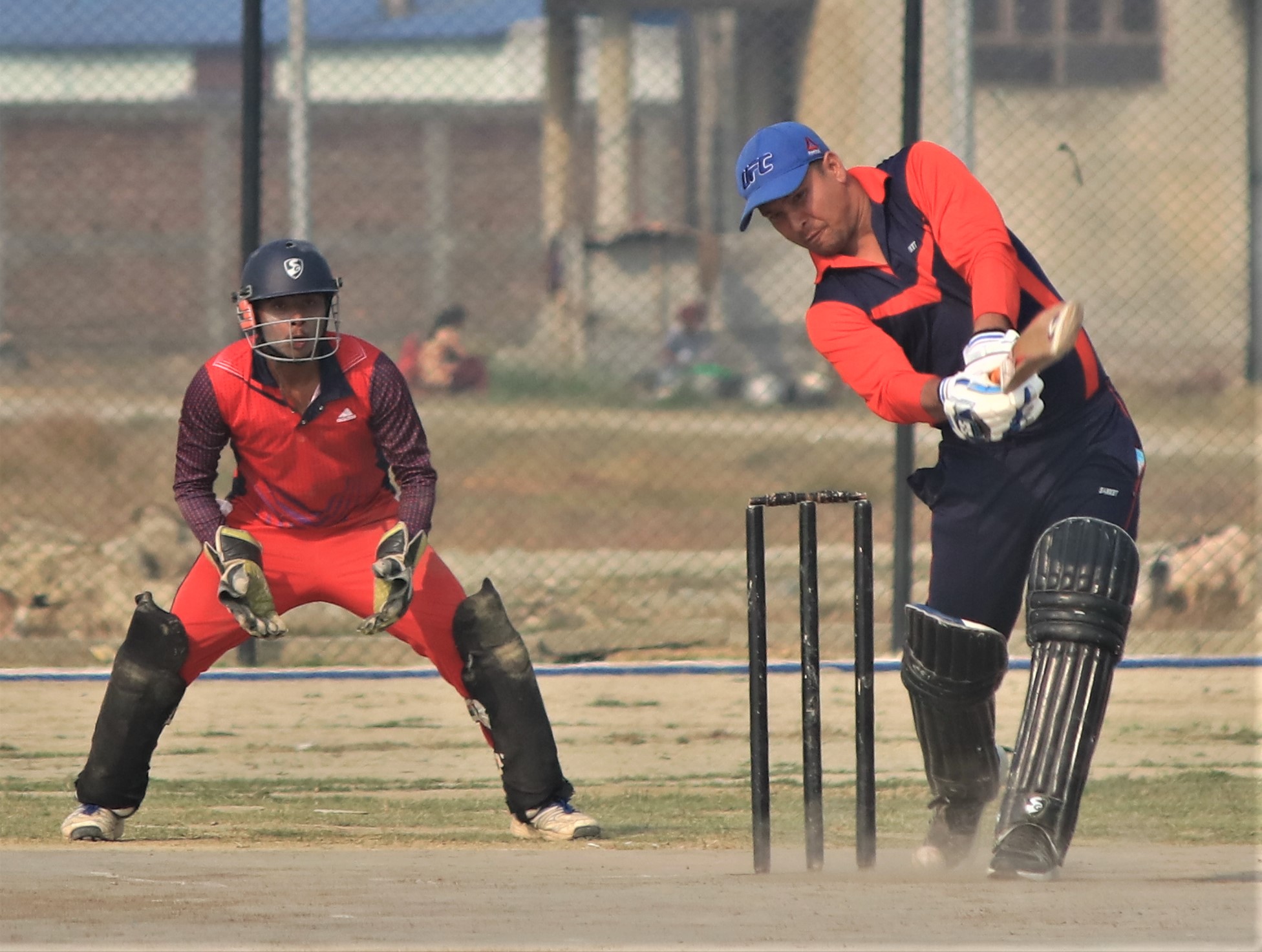 विराटनगरमा जारी ‘ए’ डिभिजन क्रिकेट :एग्रोभेटले विराटनगरकै एमसीसी क्रिकेट क्लबलाइ २ विकेटले हरायो