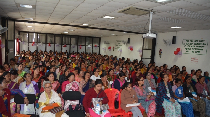 प्रादेशिक महिला सम्मेलन १३ बुँदे बिराटनगर घोषणा पत्र जारी गर्दै सकियो