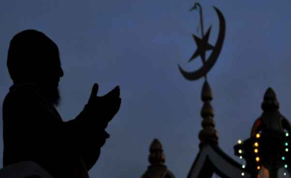मुस्लिम धर्मावलम्बीको एक महीना लामो रमदान (रमजान) व्रत आजदेखि शुरु