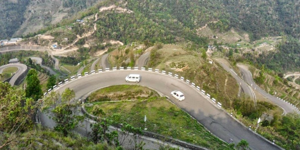 दशैँको मुखमा बीपी राजमार्गमा चल्ने सवारीसाधनलाई सरकारले लगायो कर