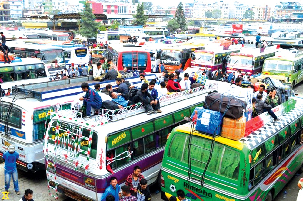 कोरोना कहर : चार दिनमा पाँच लाखले राजधानी काठमाडौं छाडे