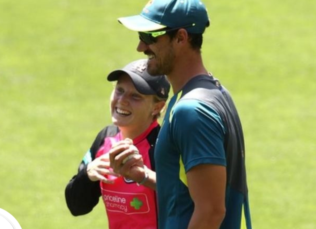 क्रिकेटर दम्पती :अस्ट्रेलियाका मिसेल श्रीमतीको विश्वकप फाइनल हेर्न भ्रमण छाडेर स्वदेश फिर्ता