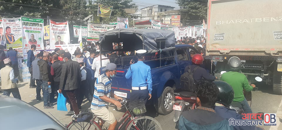 नेपाली कांग्रेस मोरङ जिल्ला निर्वाचन : विराटनगरमा ठुलो ट्राफिक जाम (फोटो फिचर)