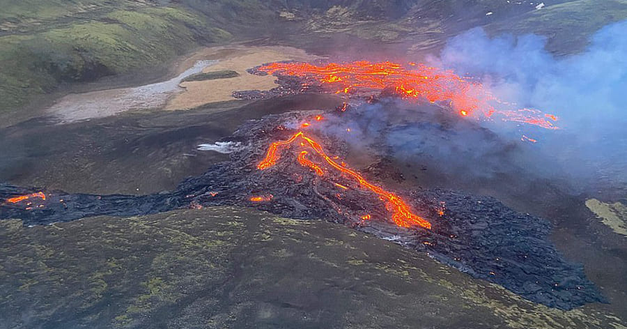 इन्डोनेसियाको ज्वालामुखी विस्फोटमा मृत्यु हुनेको सङ्ख्या १४ पुग्यो, ९ जना बेपत्ता