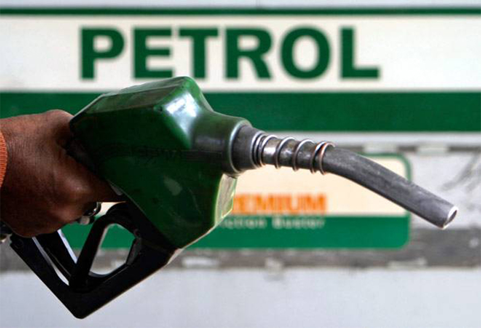 पेट्रोलियम पदार्थको मूल्य वृद्धि : पेट्रोलको नयाँ मुल्य १३९ रुपैयाँ प्रतिलिटर