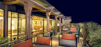 <span class='c1'>विराटनगरका होटल ७ बजेपछि</span> <span class='c2'>बन्द, प्रहरीको निगरानी</span>