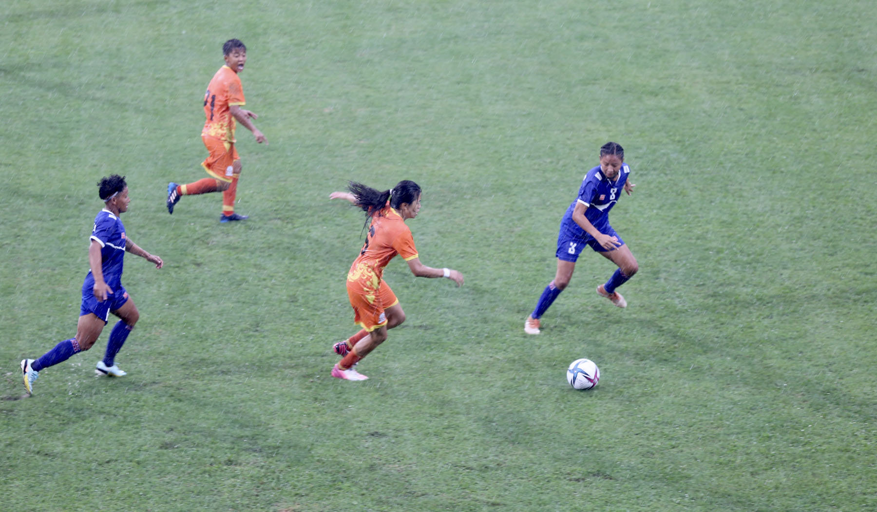 साफ महिला च्याम्पियनशिप : पहिलाे हाफमा नेपाललाई १–० काे अग्रता