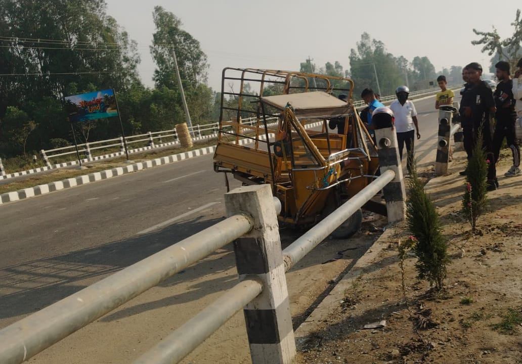 <span class='c1'>जनकपुरमा एम्बुलेन्सको ठक्करबाट</span> <span class='c2'>टेम्पु चालकको मृत्यु</span>