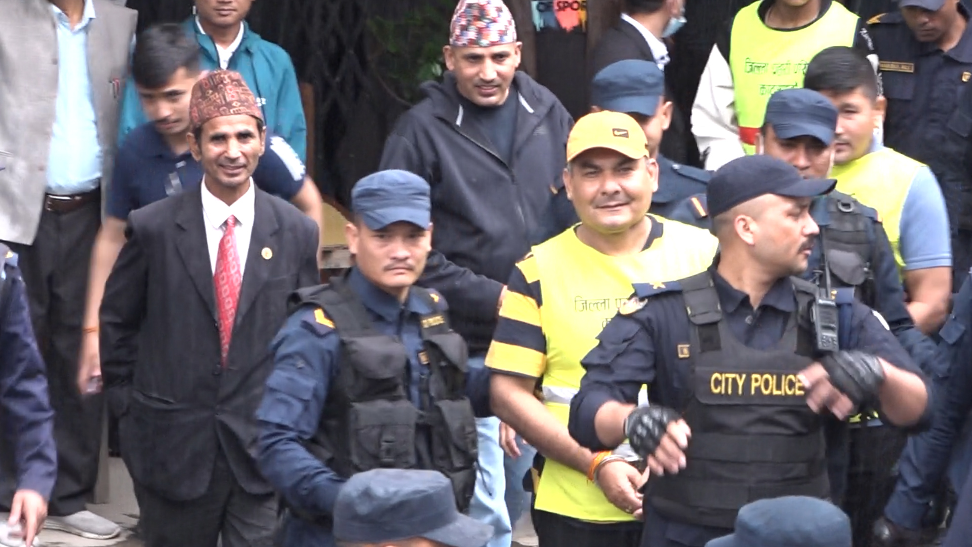 <span class='c1'>रवीन्द्र मिश्र र दुर्गा प्रसाईसहित २४</span> <span class='c2'>जनामाथि तीन दिन म्याद थप</span>