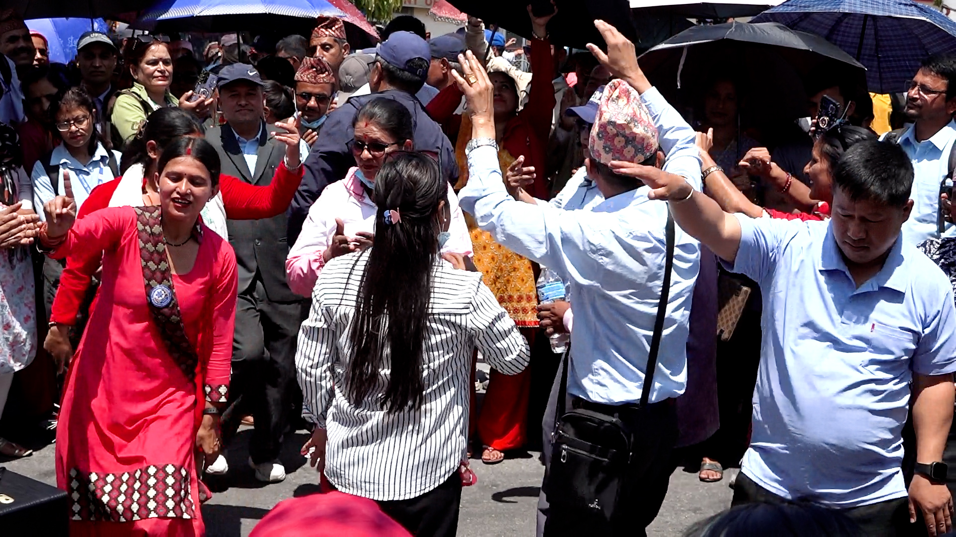 <span class='c1'>सबै शिक्षक र कर्मचारीलाई</span> <span class='c2'>काठमाडौं आउन महासंघको अपिल</span>