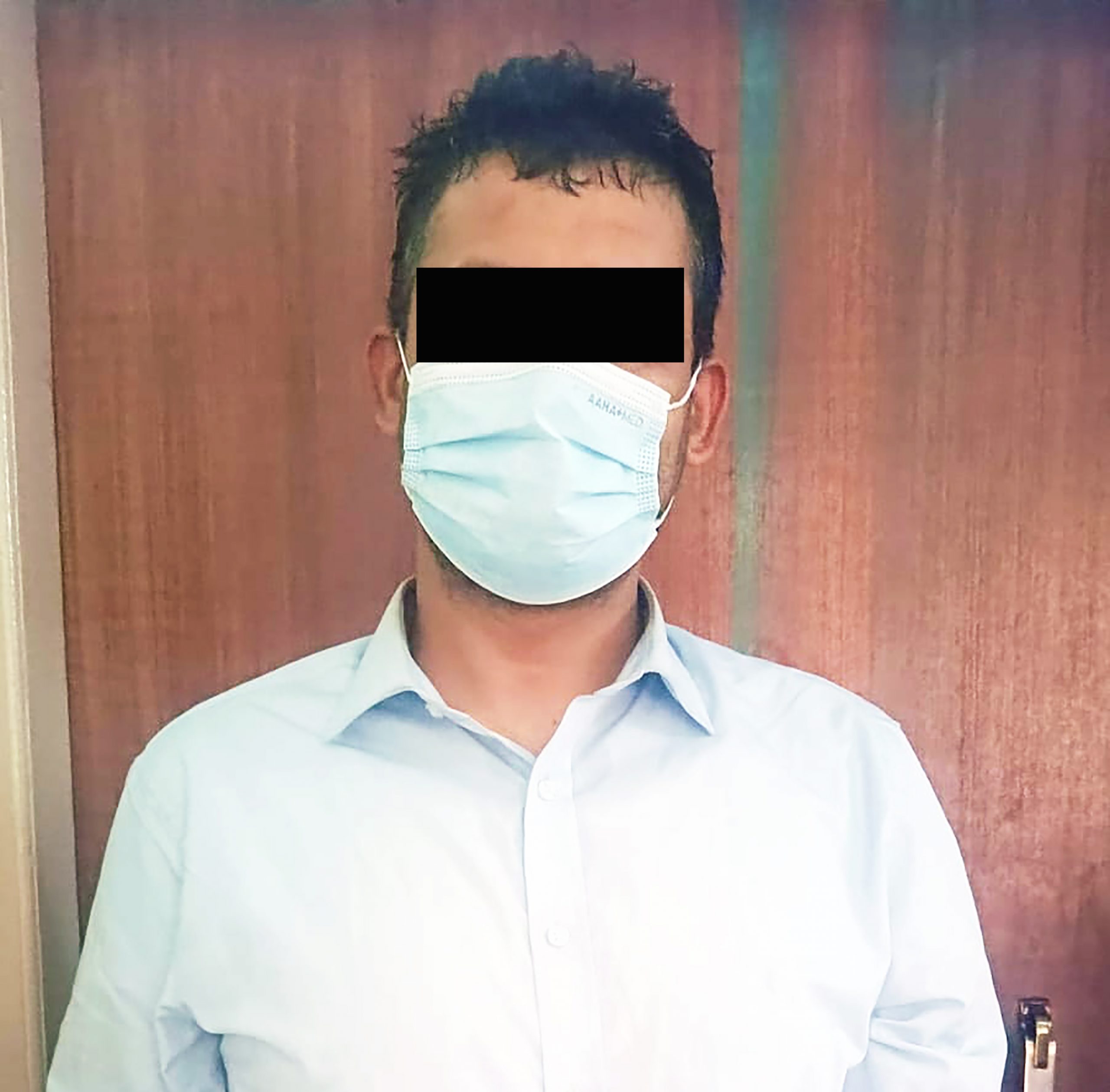 <span class='c1'>पोखराबाट नेपाल प्रहरीका</span> <span class='c2'>नक्कली डिएसपी पक्राउ</span>