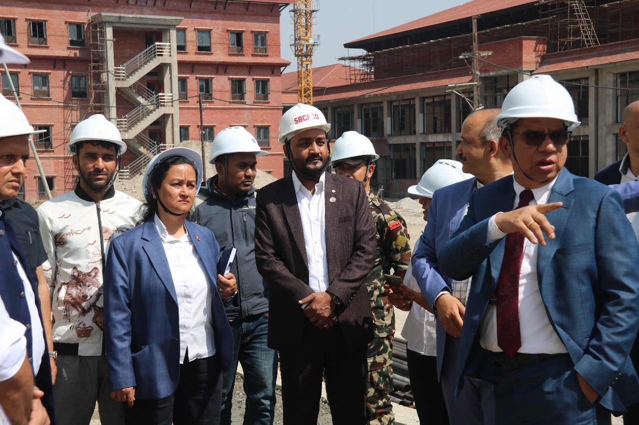 <span class='c1'>सिंहदरबारमा अब बोतल र जारको पानी</span> <span class='c2'>बन्द गरिने छ : मन्त्री यादव</span>