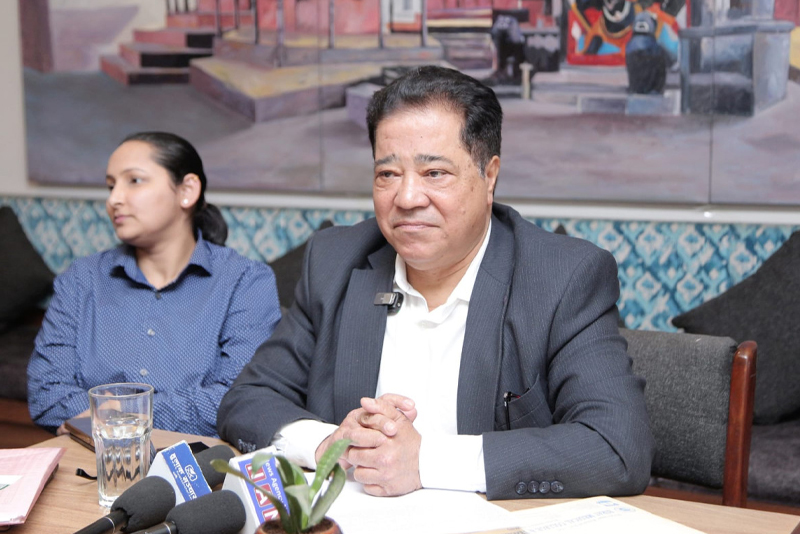 <span class='c1'>महिनाको १६ हजार १० रुपैयाँमा पीजी</span> <span class='c2'>कार्यक्रम चलाउन सक्दैनौँ : सञ्चालक</span>