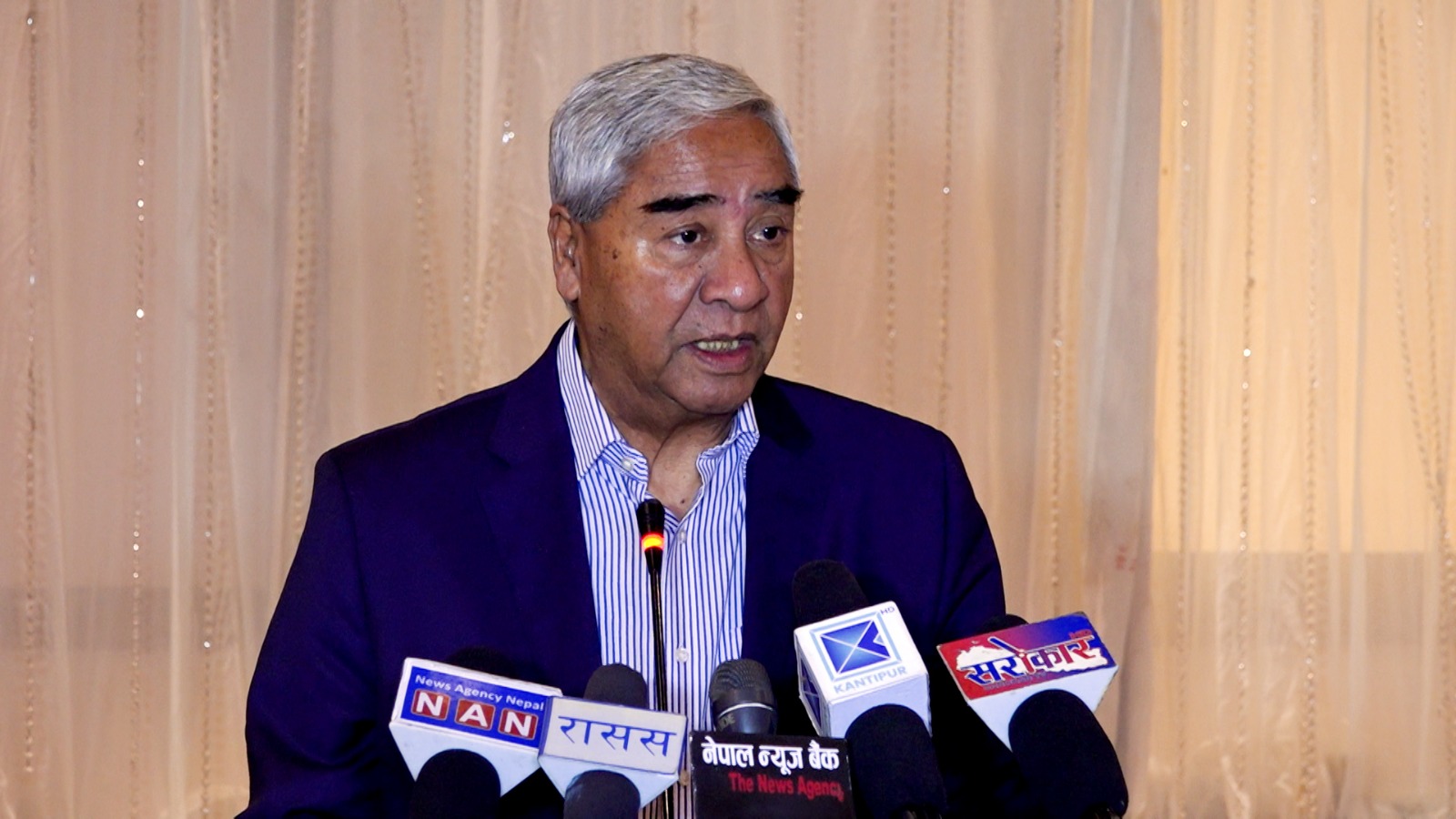 <span class='c1'>निजी क्षेत्रले अर्थतन्त्रको विकासमा ठूलो टेवा</span> <span class='c2'>पु¥याएको छ : सभापति देउवा</span>