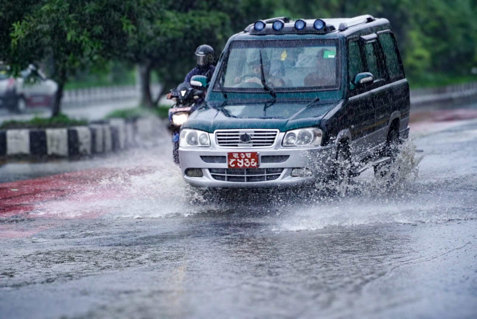 <span class='c1'>एक घण्टाको अवधिमा सबैभन्दा धेरै</span> <span class='c2'>वर्षा काठमाडौंको पानीपोखरी क्षेत्रमा</span>