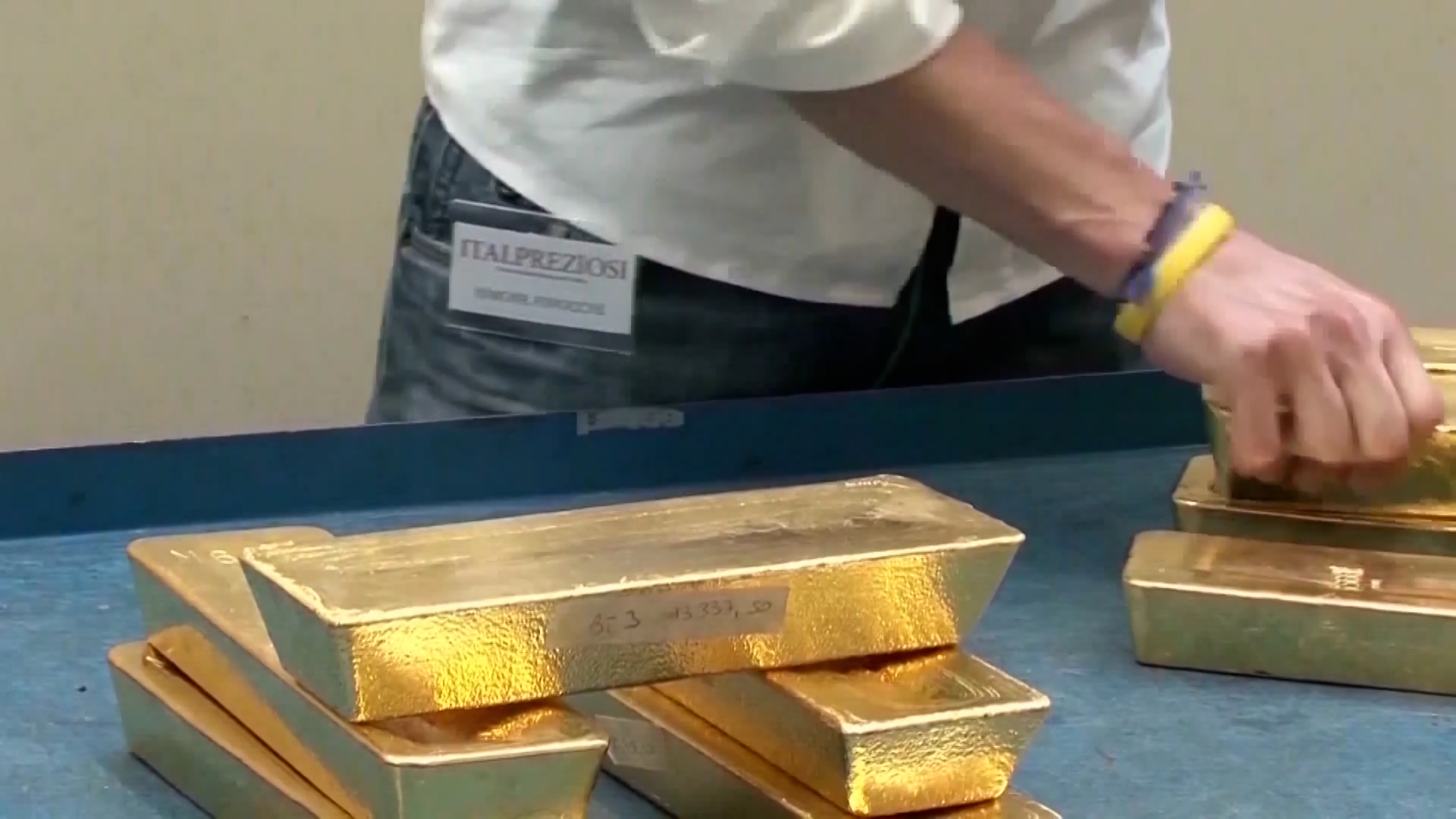 <span class='c1'>चीनमा पहिलो ठूलो</span> <span class='c2'>सुन भण्डार फेला</span>