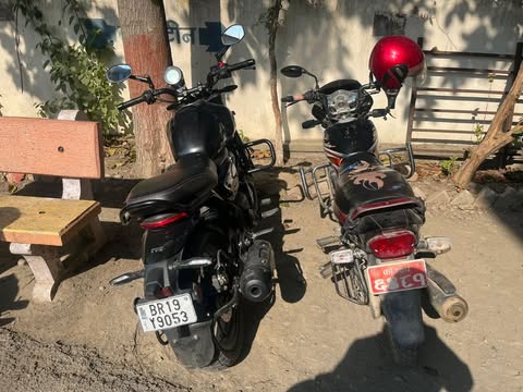 <span class='c1'>नोबेल नहरमा गफ गरिरहेका दुईजना पक्राउ,</span> <span class='c2'>चेकजाँच गर्दा साथमा ब्राउन सुगर</span>