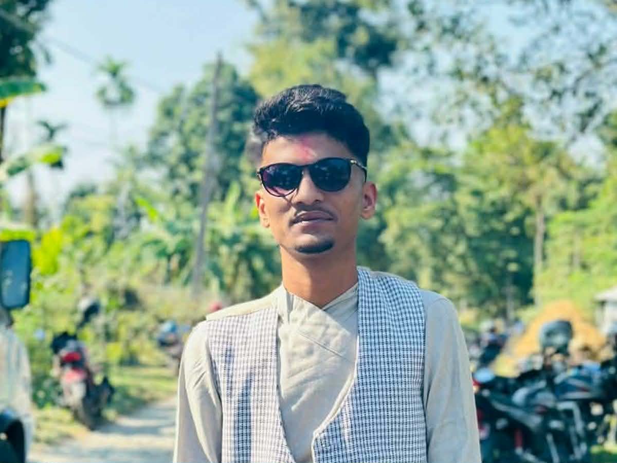 <span class='c1'>चल्दाचल्दै ‘हलचलविहीन’ विराटनगर–१ का अभिषेक</span> <span class='c2'>पोखरेल, उपचारलाई सहयोग माग्दै दाजु</span>