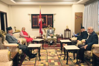 <span class='c1'>निर्वाचन सफल बनाउन मूख्य राजनीतिक</span> <span class='c2'>दल र सकारबीच समझदारी</span>