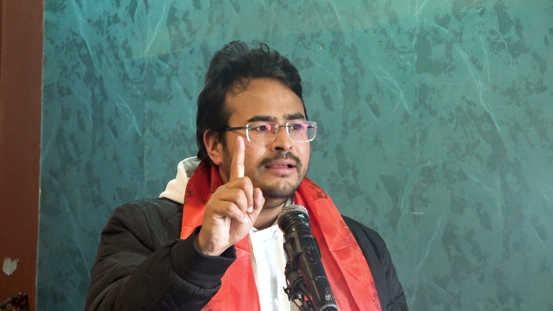 <span class='c1'>मंसिर २३ गतेको आन्दोलनबाट राष्ट्रपति हटाएर</span> <span class='c2'>राजा ल्याउँछौं : ज्ञानेन्द्र शाही</span>