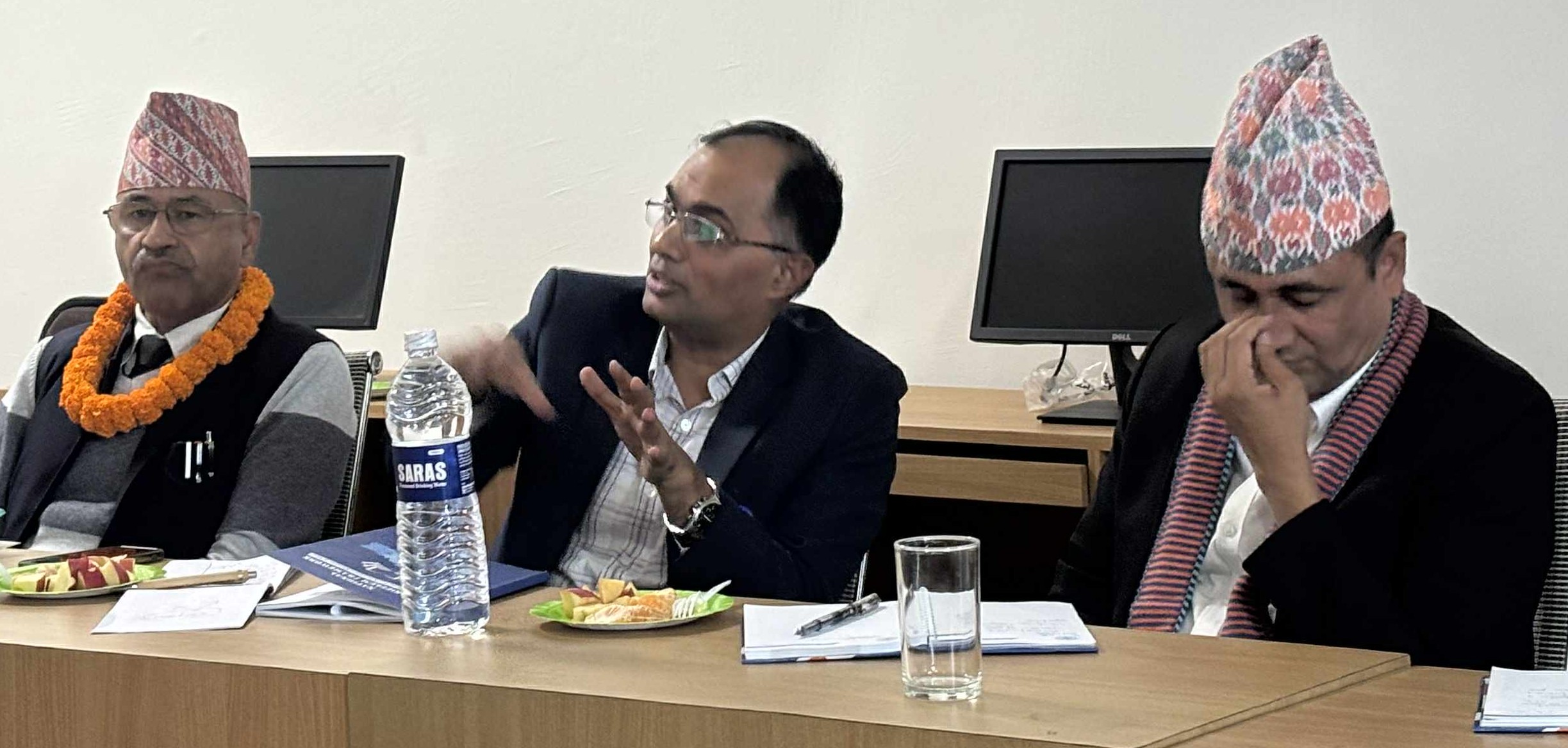 <span class='c1'>मनमोहनले विएससी नर्सिङ पढाउने, धनकुटा</span> <span class='c2'>अस्पताल हस्तान्तरण गर्न माग</span>