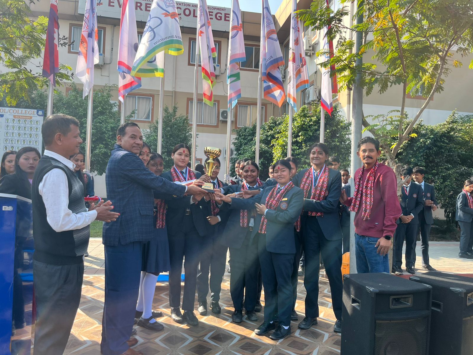 <span class='c1'>प्याब्सन स्पोर्टस् मीटमा उपाधि विजेता</span> <span class='c2'>खेलाडी र प्रशिक्षकलाई एभरेष्टको सम्मान</span>