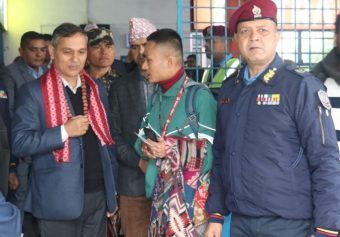 <span class='c1'>विराटनगर आइपुगे गृहमन्त्री, निर्वाचन</span> <span class='c2'>लक्षित सुरक्षा बैठक बुधबार</span>