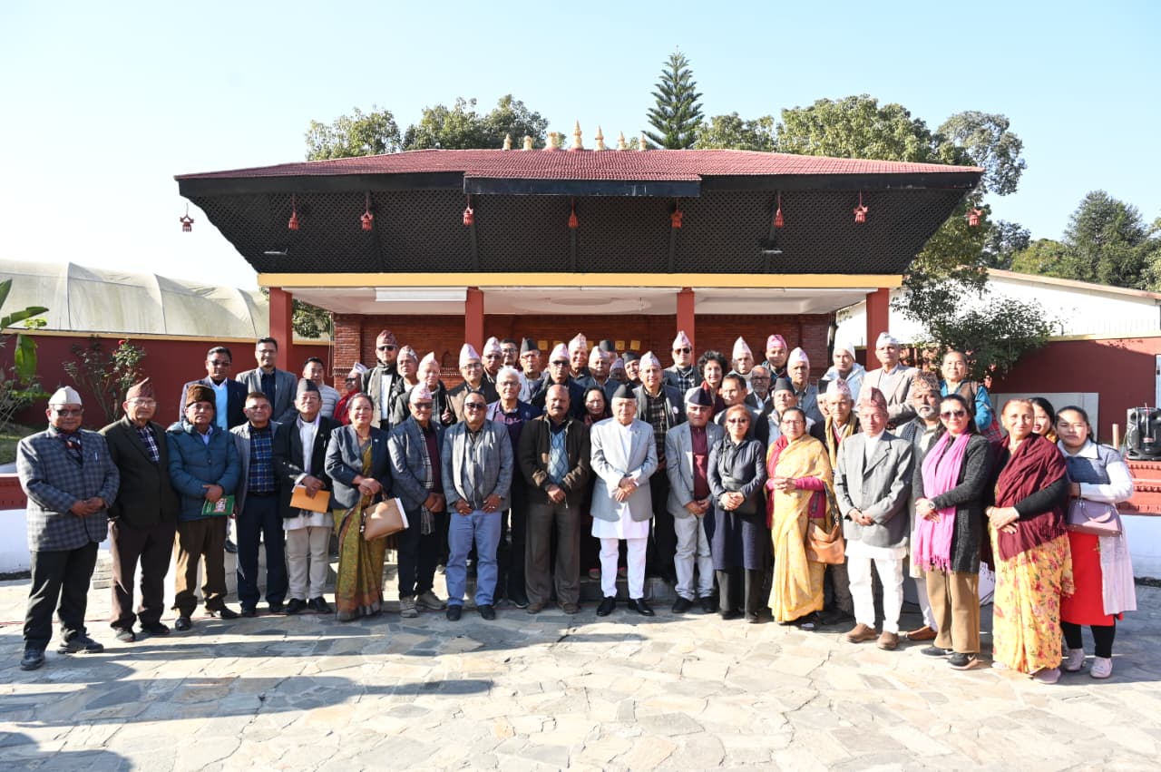 <span class='c1'>अबको समय आर्थिक विकास</span> <span class='c2'>र समृद्धिमै केन्द्रित हुनुपर्ने</span>