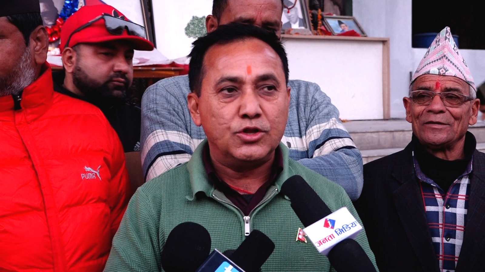 <span class='c1'>महाधिवेशनमार्फत नै पार्टीमा नयाँ दृष्टिकोण र</span> <span class='c2'>विश्वास बढ्छ : विश्वप्रकाश शर्मा</span>