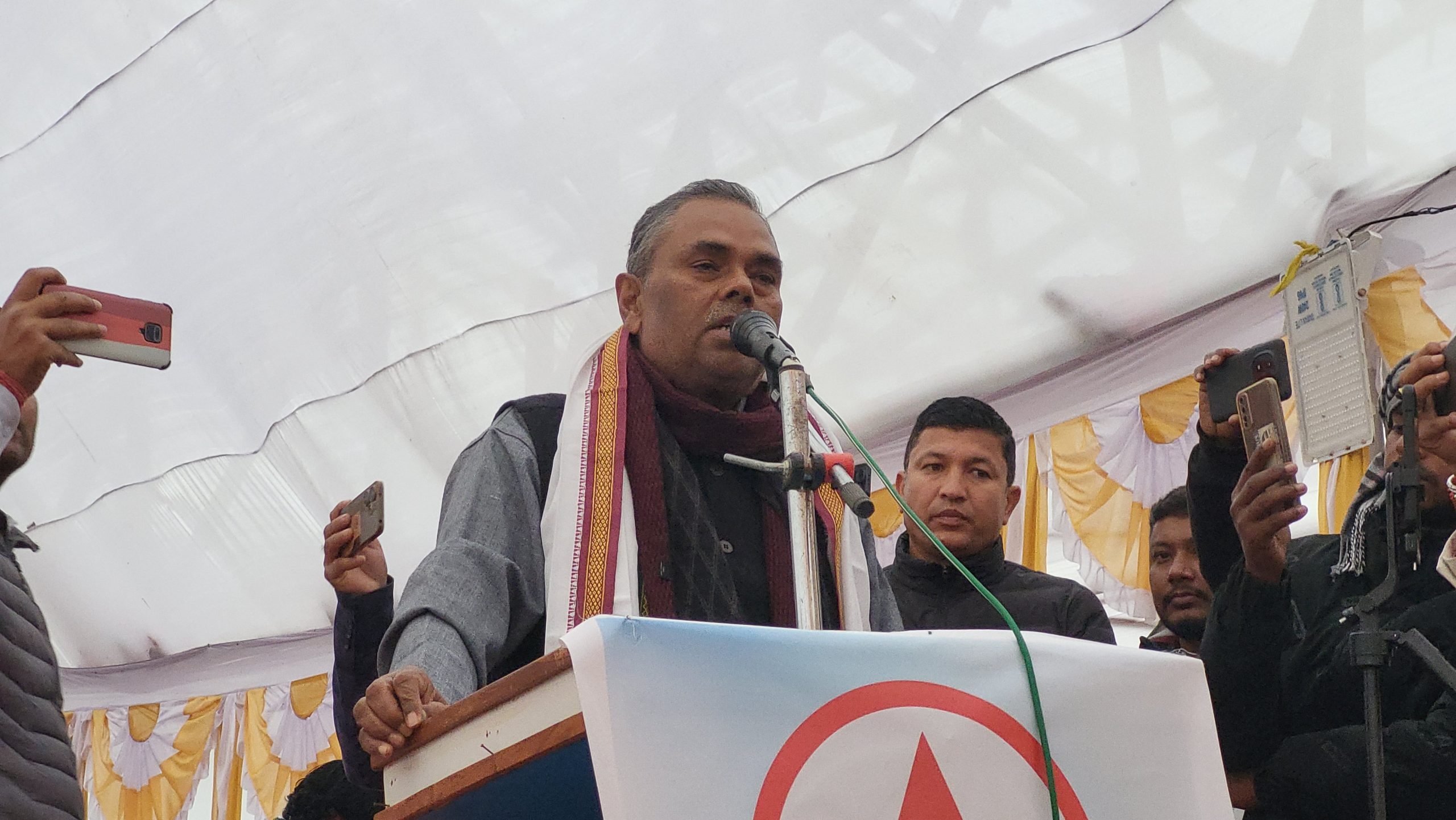 <span class='c1'>कांग्रेस कम्युनिष्टको सरकारले संघीयताको कार्यान्वयन</span> <span class='c2'>गरेन : अध्यक्ष यादव</span>