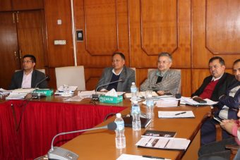 <span class='c1'>ठेक्का तोडिएका सडक–पुल योजना छिटो अघि बढाउन</span> <span class='c2'>मन्त्री घिसिङको निर्देशन, नयाँ टेण्डर तत्काल सुरु</span>