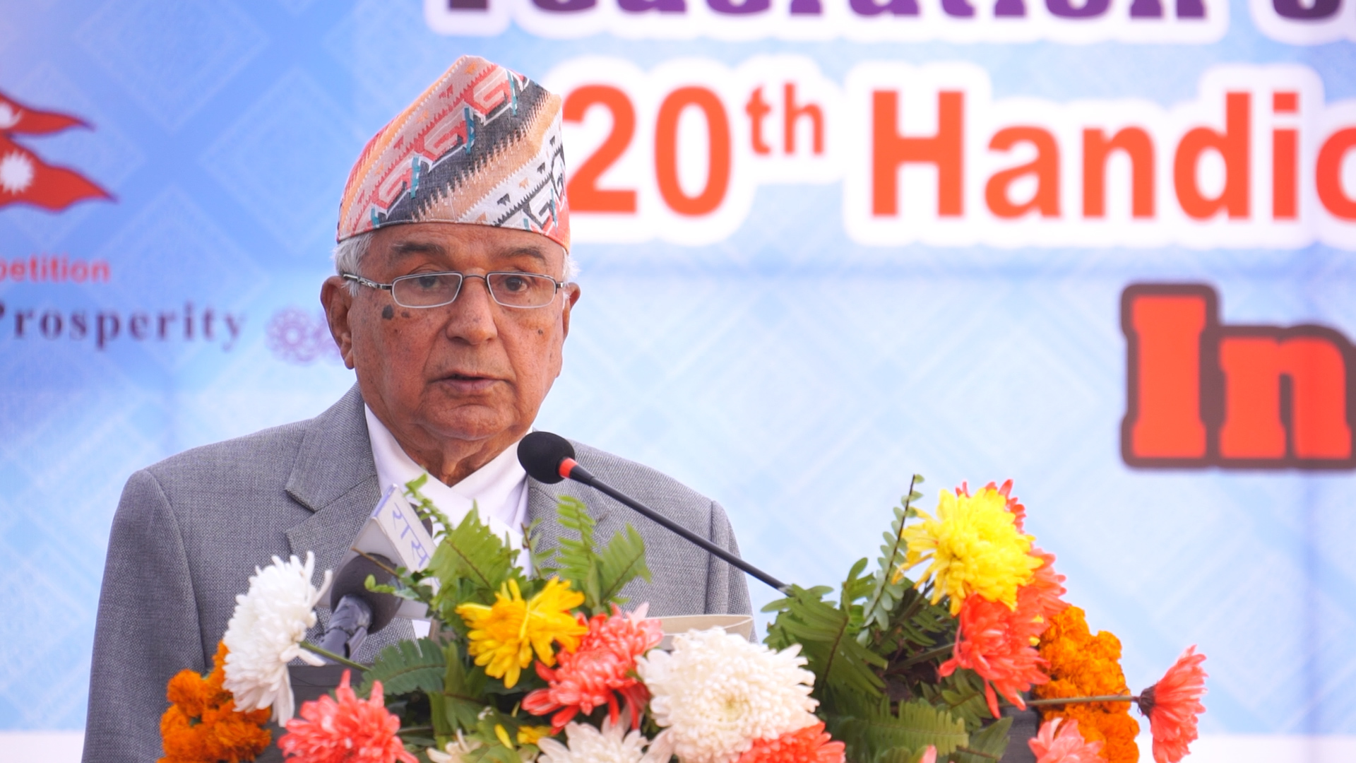 <span class='c1'>क्रिसमसले सामाजिक सद्भाव र सहिष्णुतालाई</span> <span class='c2'>बलियो बनाओस् : राष्ट्रपति पौडेल</span>