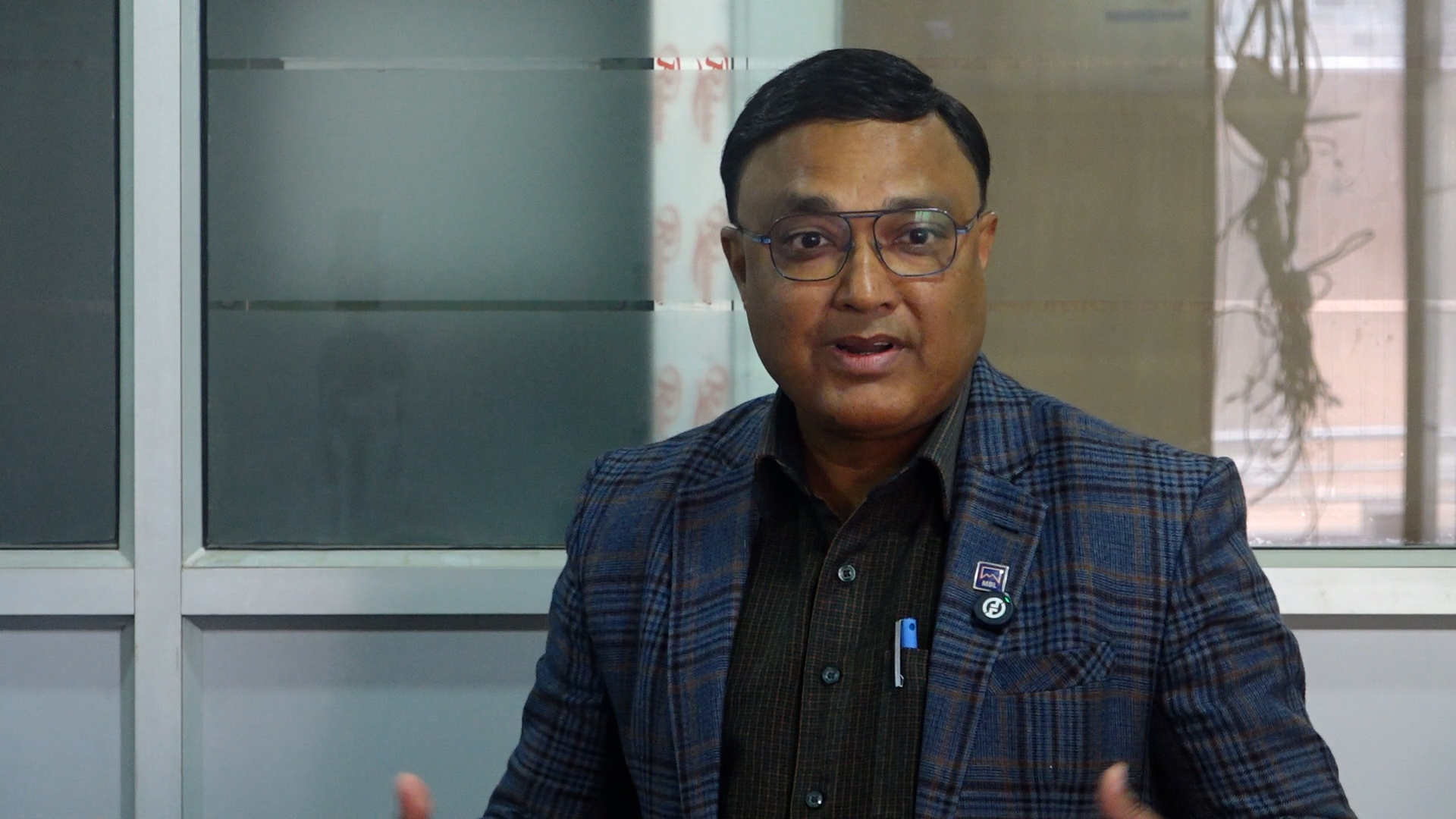 <span class='c1'>‘बैंक तथा वित्तिय संस्थाका कर्मचारीहरुमाथि</span> <span class='c2'>राजनीतिक दबाब सह्य हुँदैन’</span>