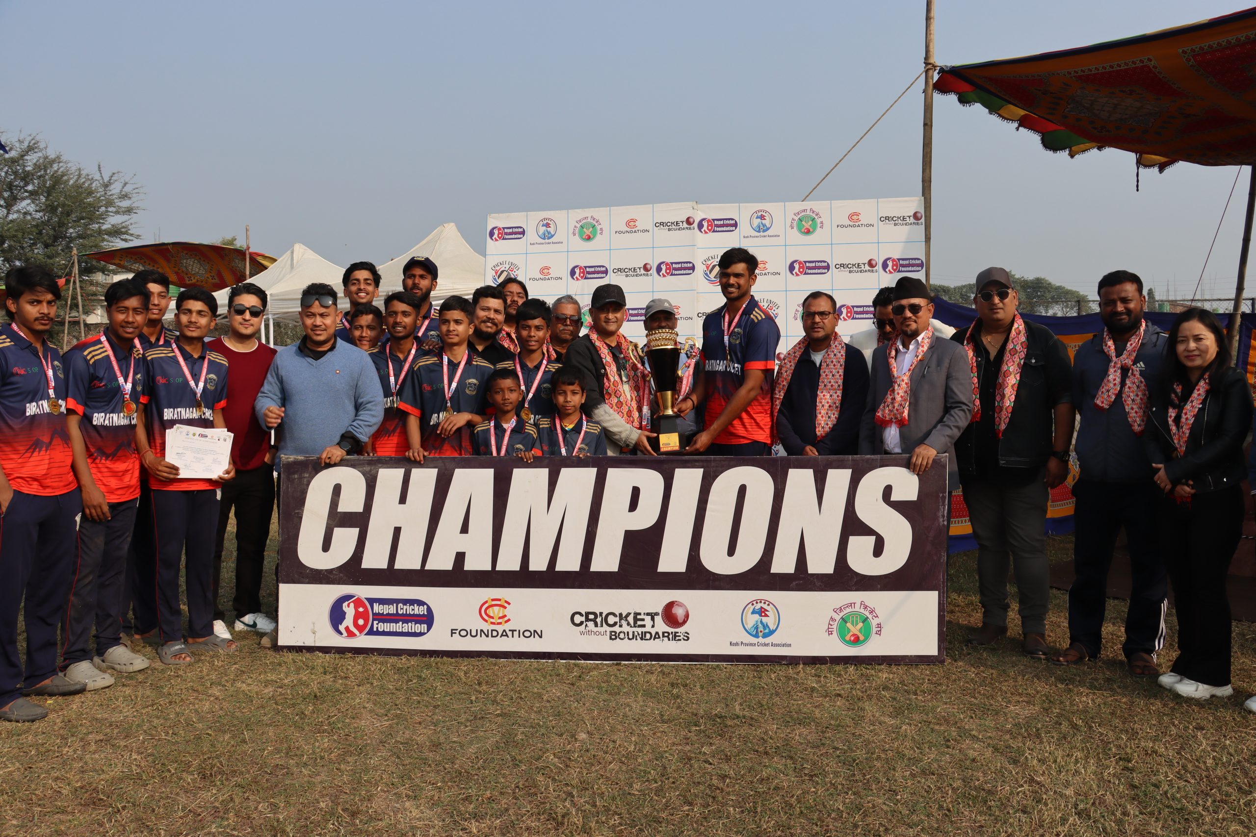 <span class='c1'>विराटनगर क्रिकेट लिगको</span> <span class='c2'>उपाधि विराटनगरलाई</span>