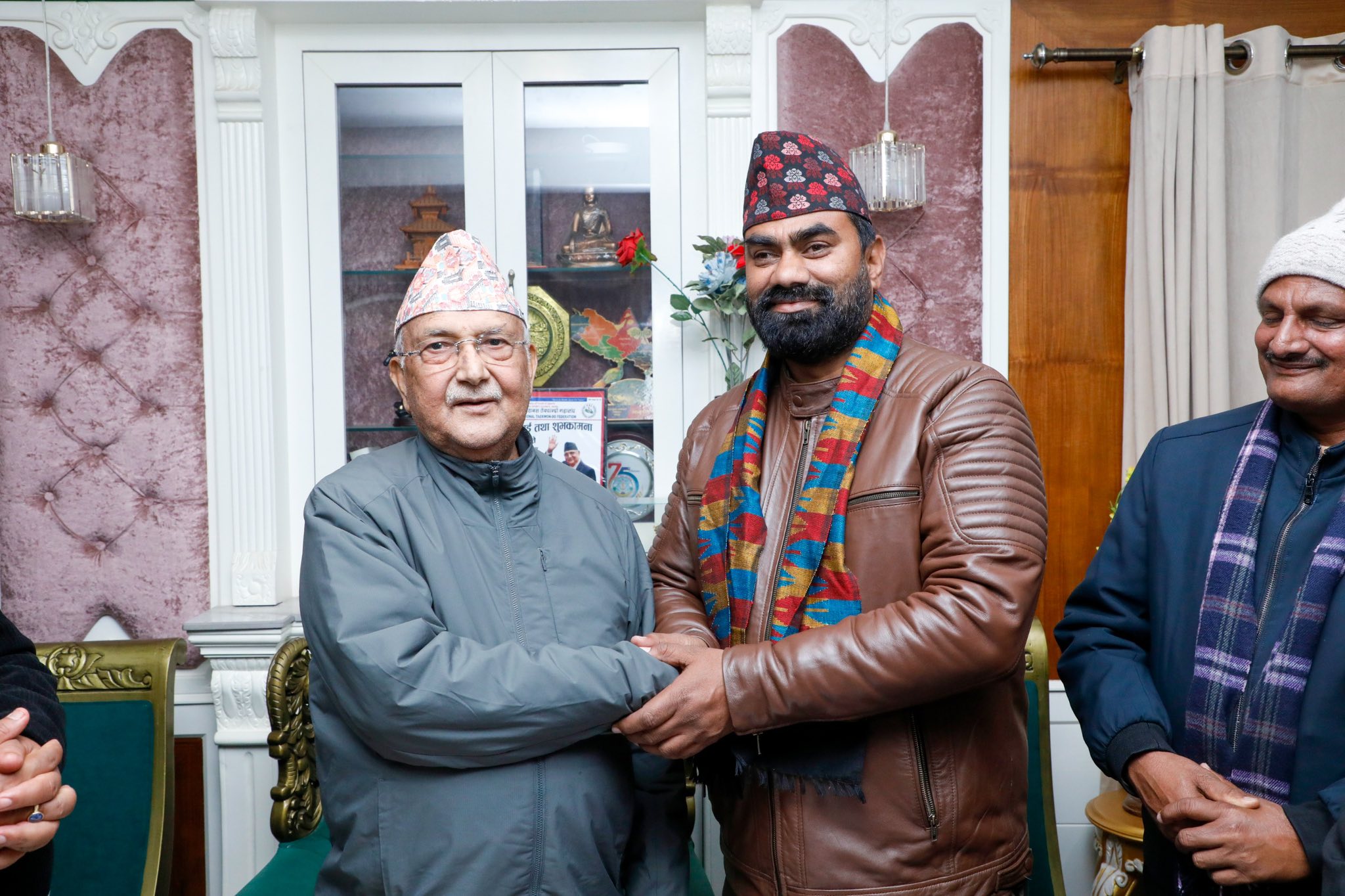 <span class='c1'>कांग्रेसले लोकतन्त्रको मर्म र बीपी कोइरालाको सिद्धान्त</span> <span class='c2'>बिर्सँदै गएकाले पार्टी त्यागें : डा.अबुल हुसेन</span>