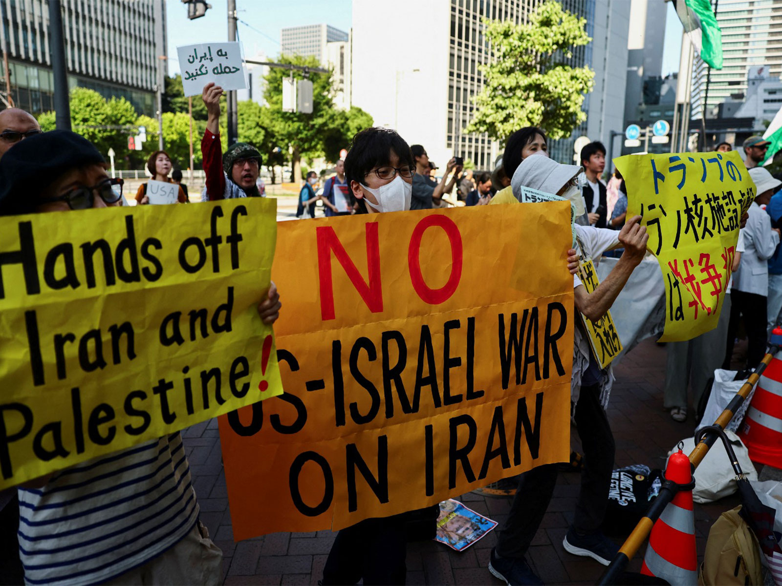 <span class='c1'>इरानमा प्रदर्शनका क्रममा हजारौँको</span> <span class='c2'>मृत्यु भएको खामेनीको स्वीकारोक्ति</span>