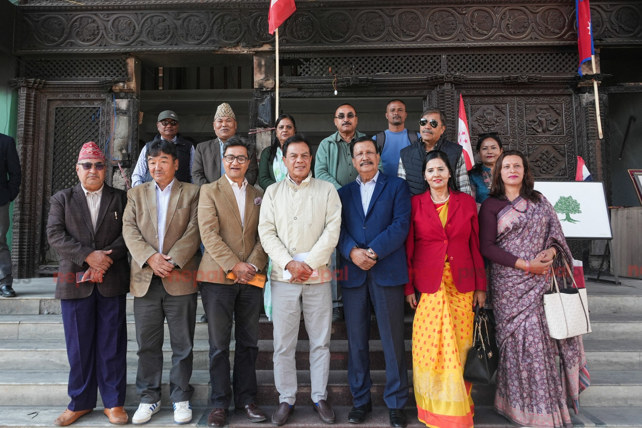 <span class='c1'>कांग्रेसका २९ केन्द्रीय नेताको सामूहिक अपिल :</span> <span class='c2'>विवाद तत्काल अन्त्यगरी निर्वाचनमा जाने वातावरण बनाइयोस</span>