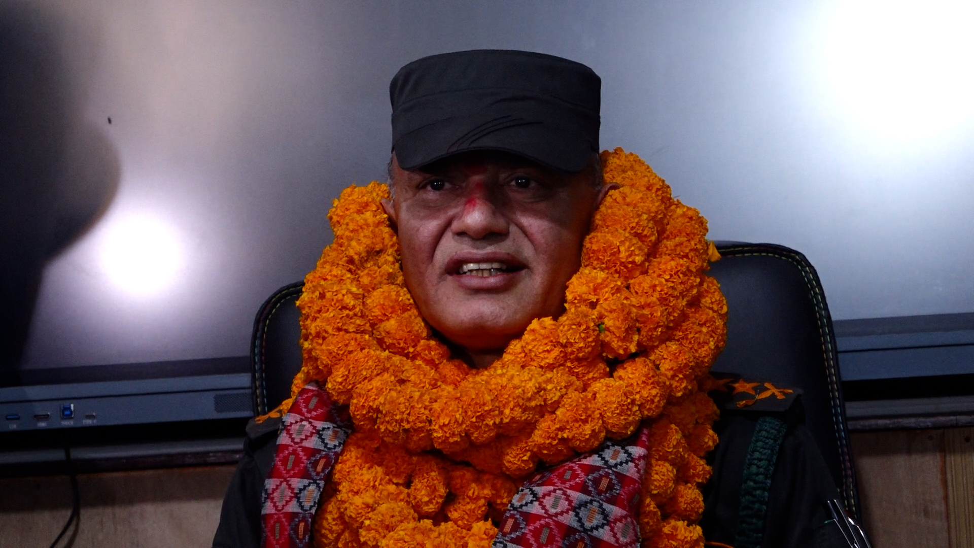 <span class='c1'>बालेनलाई प्रेरणाका स्रोत मान्दै बाँकी जीवन</span> <span class='c2'>सत्कर्ममा विताउँछु : राजु पाण्डे</span>