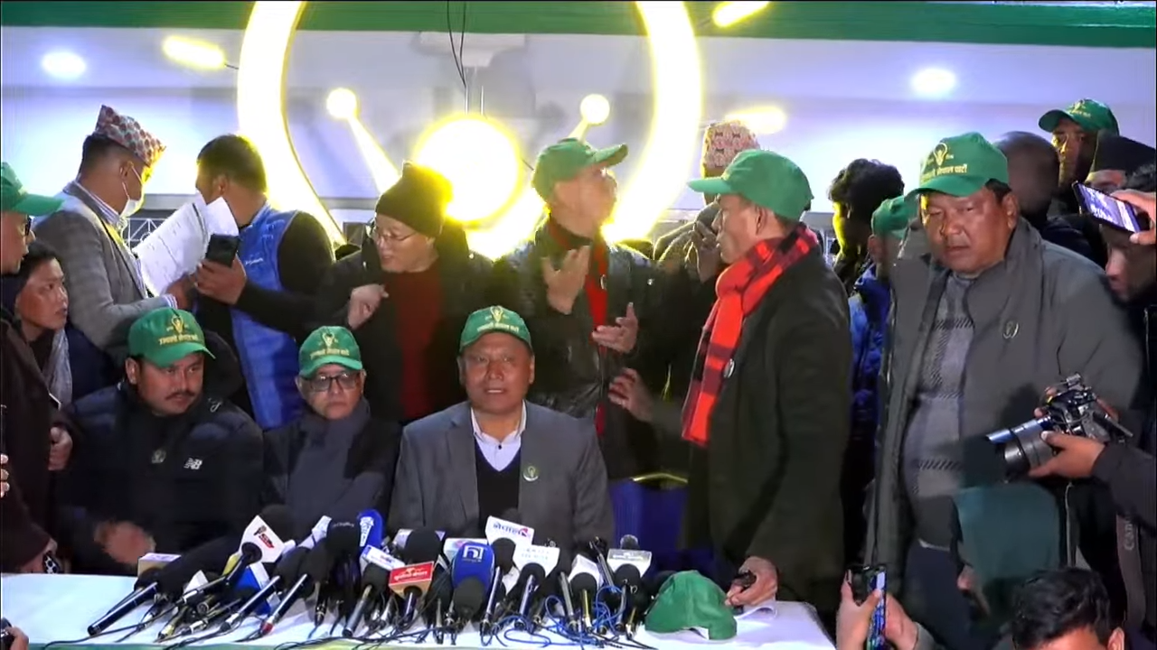 <span class='c1'>उज्यालो नेपाल पार्टीको रिक्त अध्यक्ष पदमा</span> <span class='c2'>कुलमान घिसिङलाई नियुक्त गर्ने निर्णय</span>