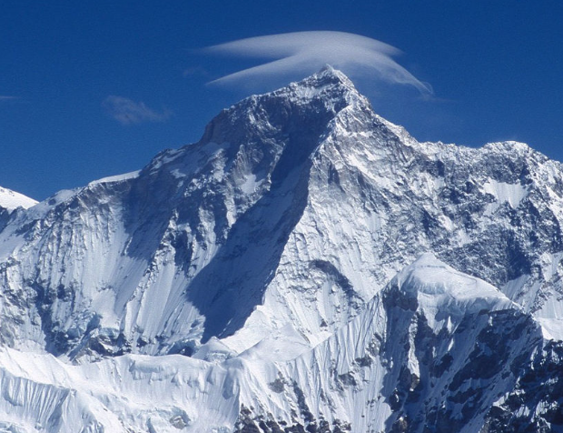 <span class='c1'>मकालु आरोहणका क्रममा शेर्पा आरोहीको मृत्यु,</span> <span class='c2'>इरानी पर्वतारोही बेपत्ता, उद्धार जारी</span>