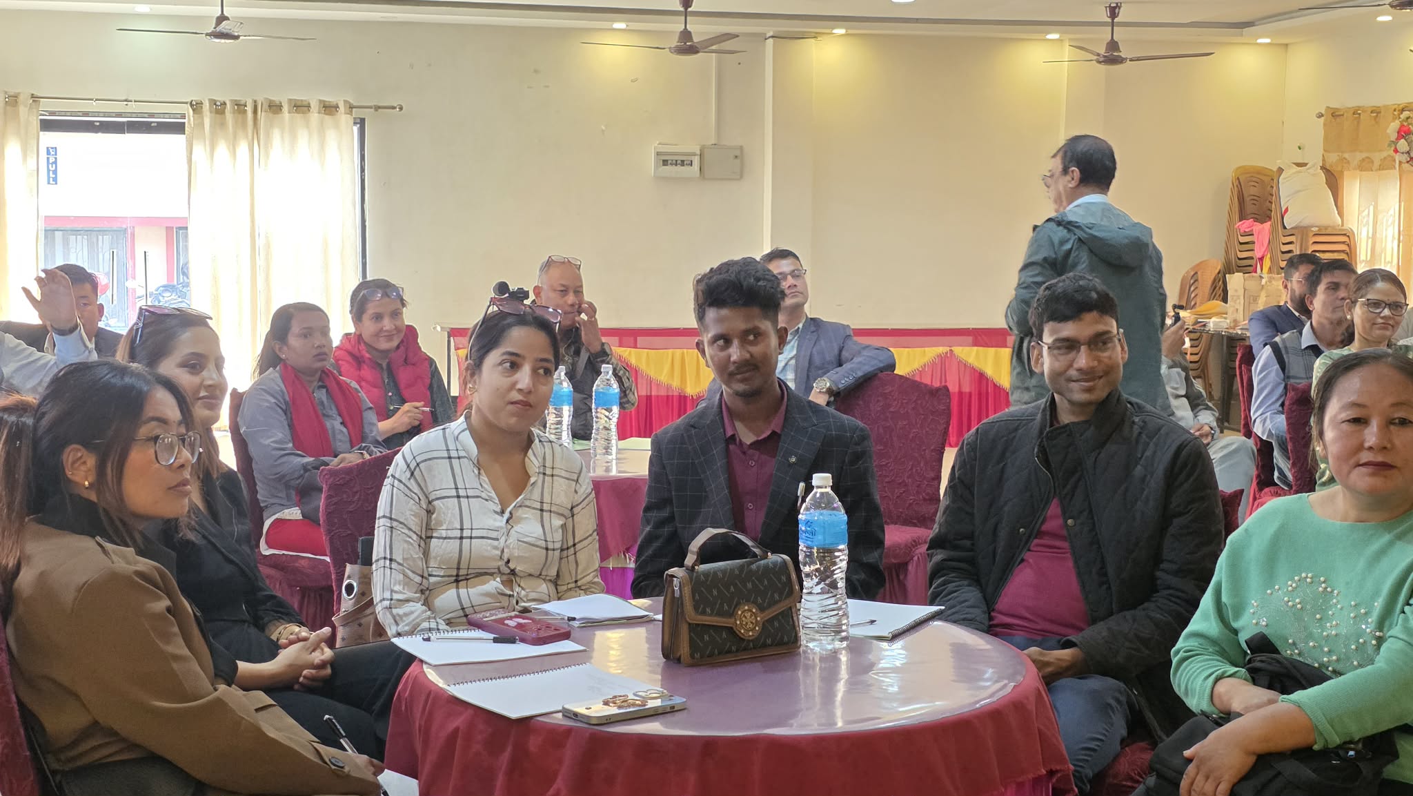 <span class='c1'>निर्वाचन रिपोर्टिङ र पत्रकार आचारसंहिता</span> <span class='c2'>पालना सम्बन्धी विराटनगरमा अभिमुखिकरण</span>