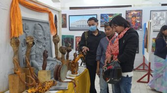 <span class='c1'>विराटनगरमा सुरुभयो कोशी प्रादेशिक</span> <span class='c2'>ललितकला प्रदर्शनी (फोटो फिचर)</span>