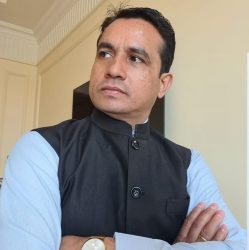 <span class='c1'>समाचारप्रति डा शेखरका स्वकिय</span> <span class='c2'>दिनेशचन्द्र थपलियाको आपत्ति</span>