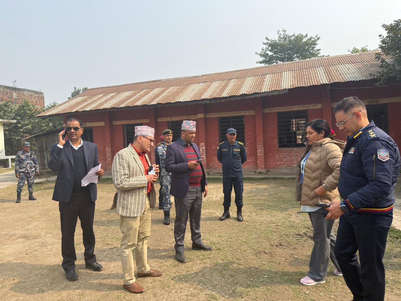<span class='c1'>मोरङमा प्रतिनिधिसभा निर्वाचनको तयारी तीव्र,</span> <span class='c2'>सुरक्षा टोलीद्वारा मतदान केन्द्र अनुगमन</span>