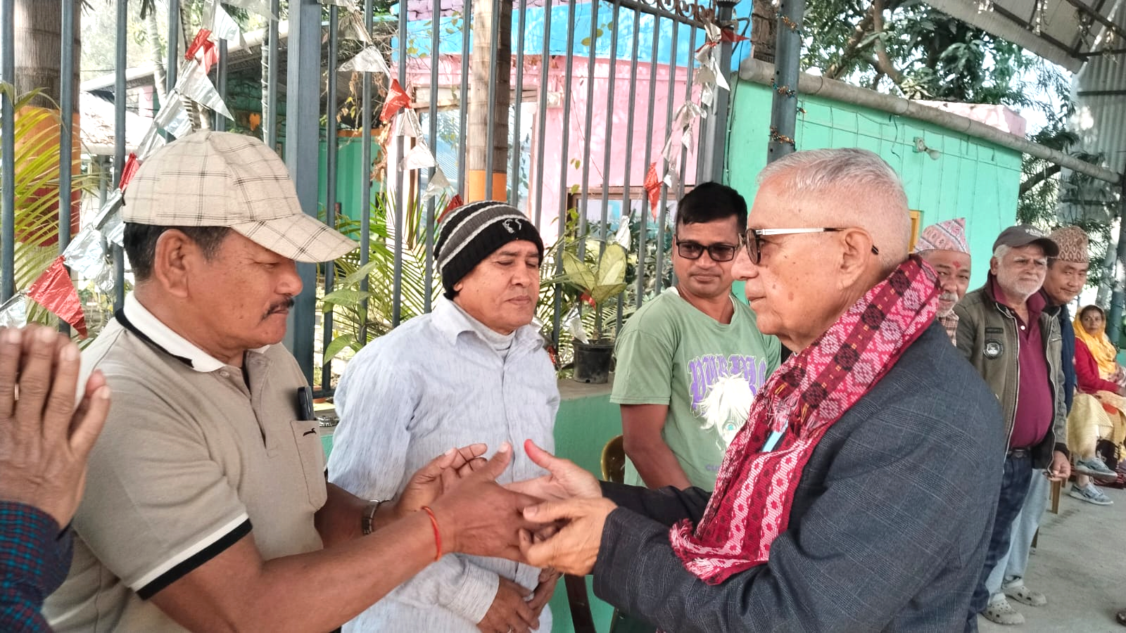 <span class='c1'>मोरङ ६ मा डा.शेखर कोइरालाको चुनावी सक्रियता</span> <span class='c2'>: विराटनगर–१२ लाई डुवानमुक्त बनाउने प्रतिबद्धता</span>