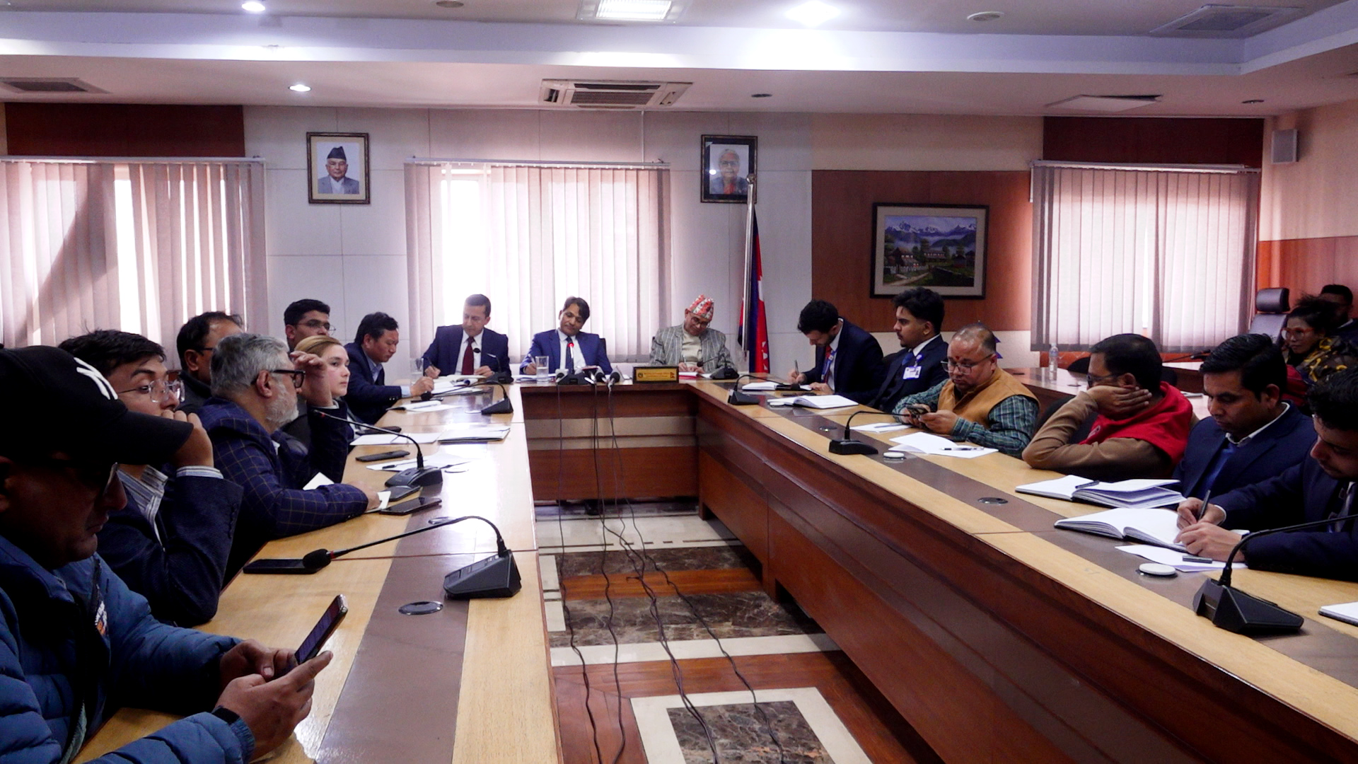 <span class='c1'>परराष्ट्र मन्त्रालयको विभिन्न मुलुकहरुमा हुने अनलाइन</span> <span class='c2'>ठगीको विषयमा प्रेस बैठक सम्पन्न</span>